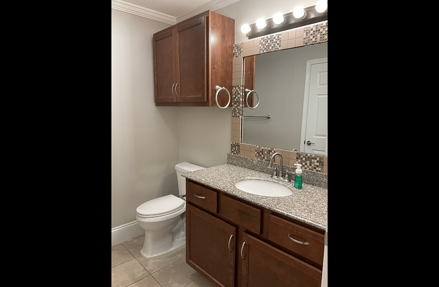 Standard Suite's Private Bath.