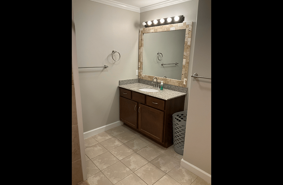 Expanded Luxury Suite's Private Bath.