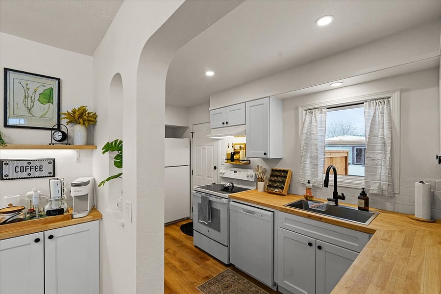 Furnished Finder property 629692_1 photo 12