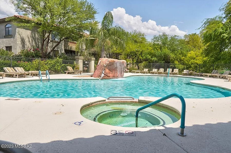 Furnished Finder property 629705_1 photo 14