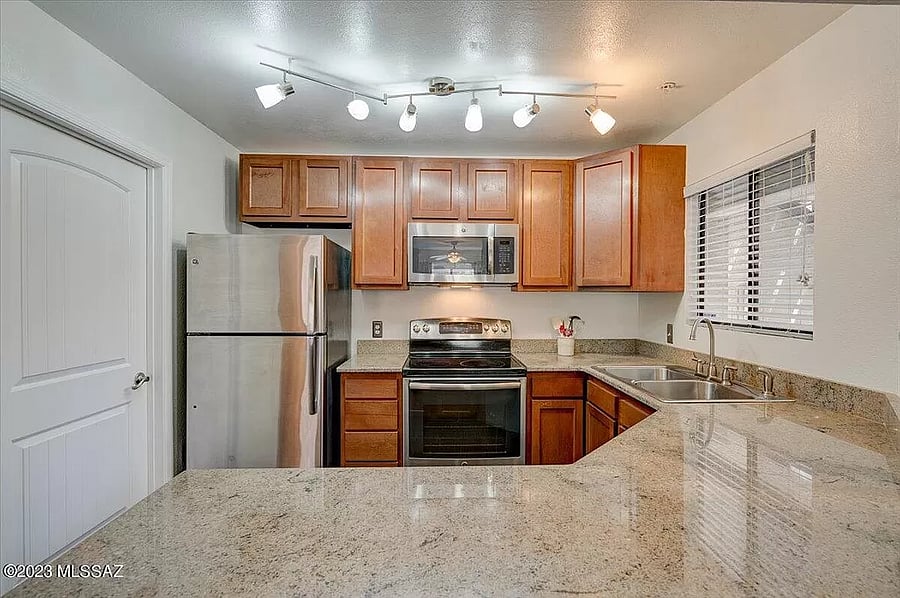 Furnished Finder property 629705_1 photo 6