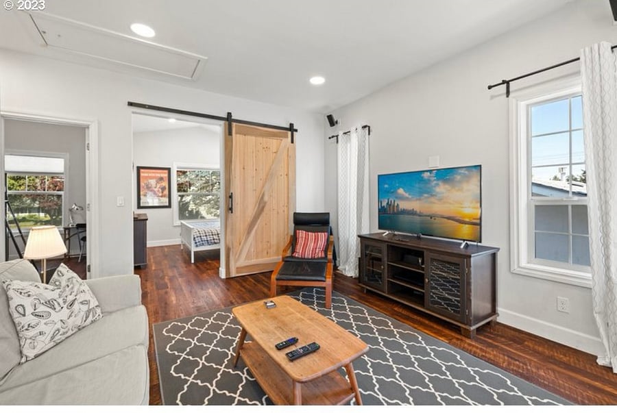 Furnished Finder property 629865_1 photo 3