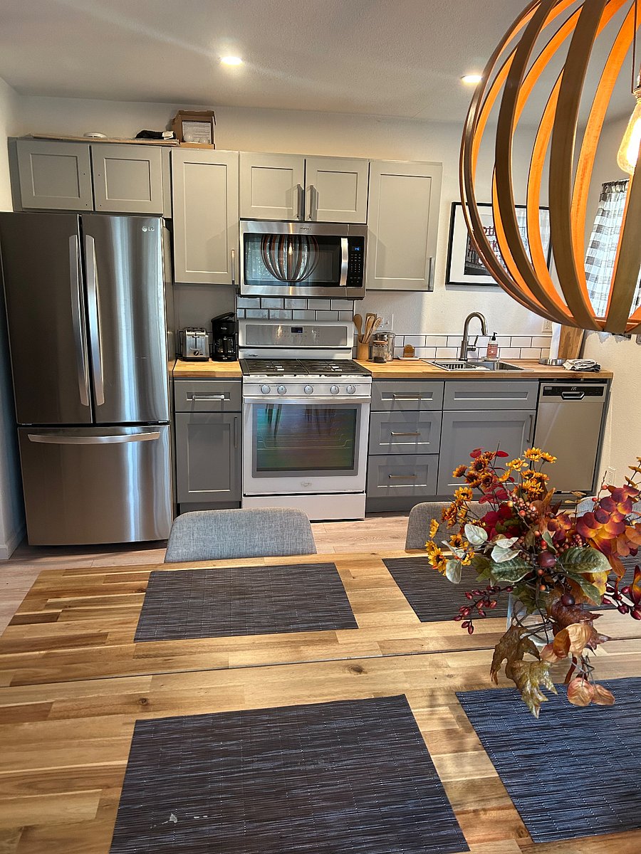Furnished Finder property 629962_1 photo 3