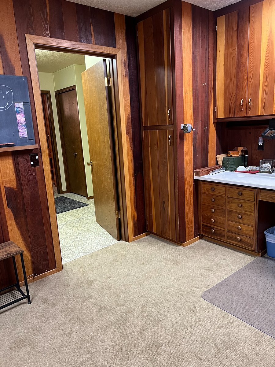 Office/Den/Hobby Room