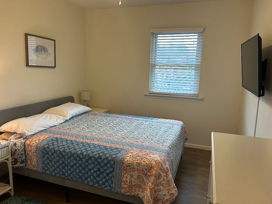3rd Bedroom with queen bed