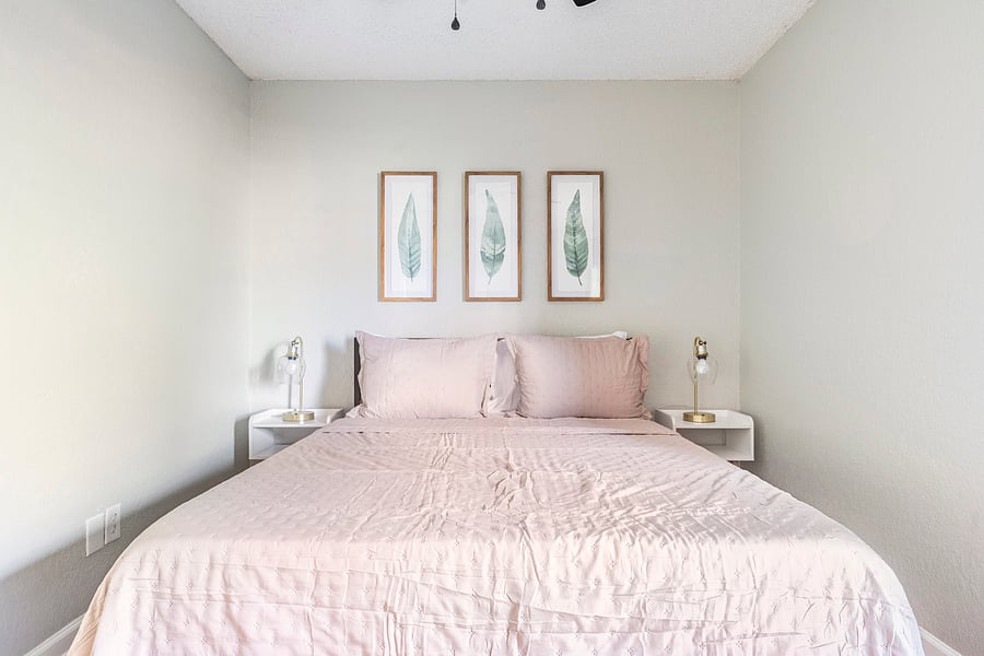 The queen size bed with Memory foam mattress is a great place to relax at the end of the day.