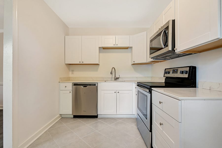 Furnished Finder property 630056_4 photo 6