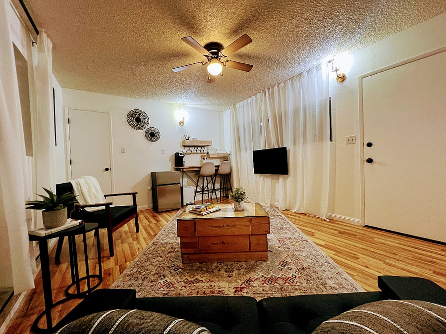 Furnished Finder property 630102_1 photo 8