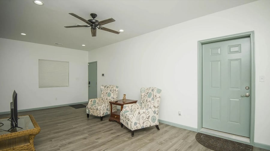 Furnished Finder property 630175_2 photo 18