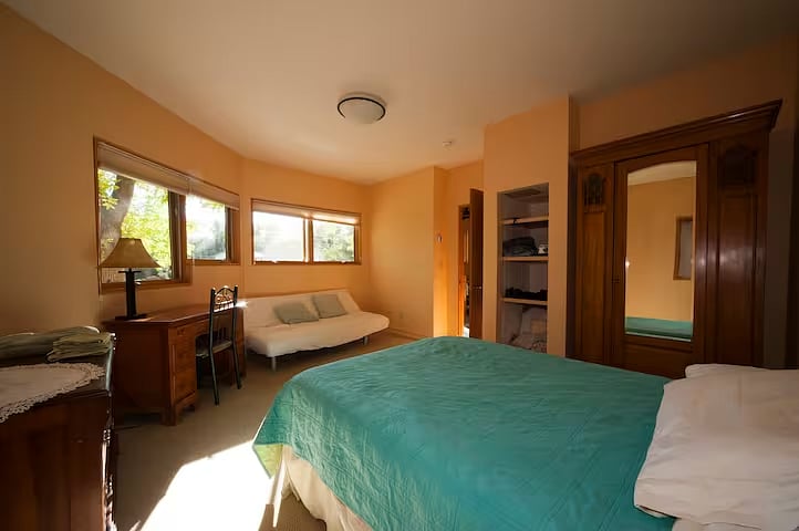 Furnished Finder property 630186_1 photo 3