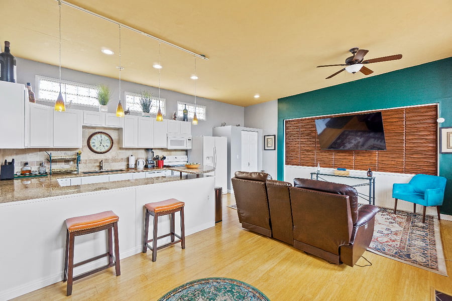 Furnished Finder property 630221_2 photo 4