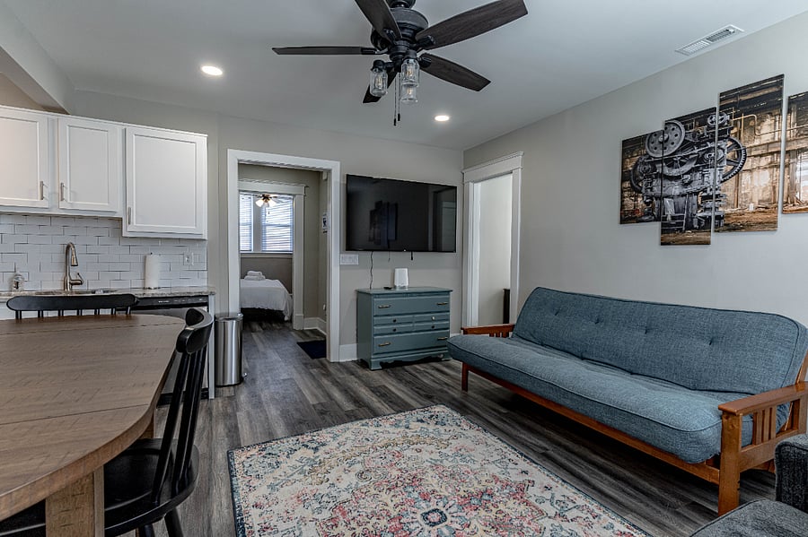Furnished Finder property 630259_2 photo 9