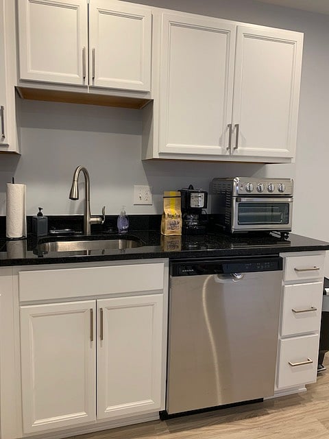 Furnished Finder property 630294_1 photo 16