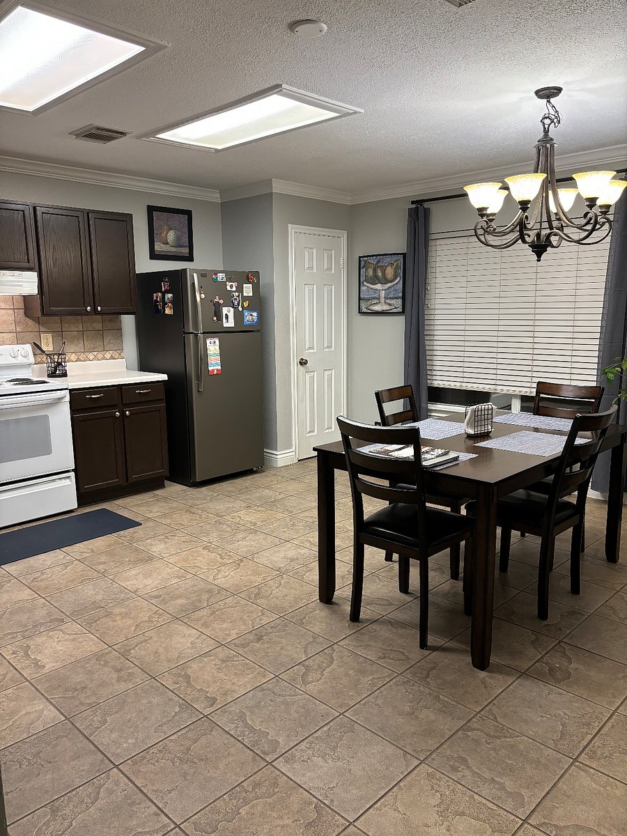 Furnished Finder property 630485_1 photo 5