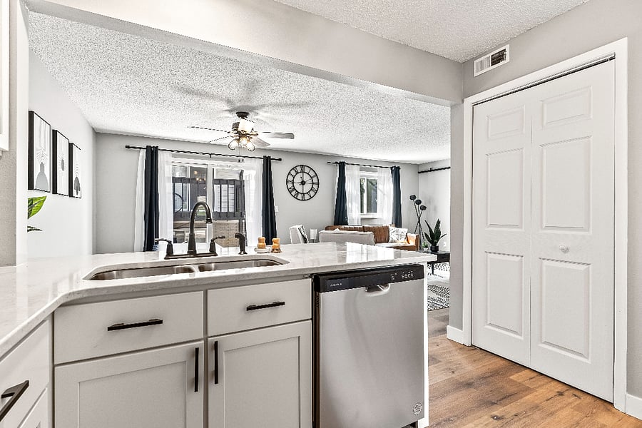 Furnished Finder property 630520_1 photo 3