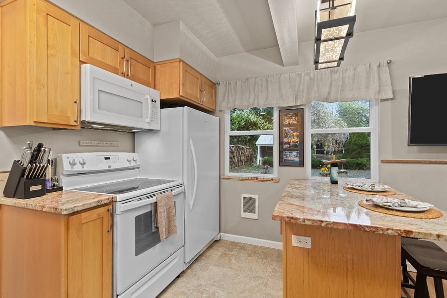 Furnished Finder property 630695_2 photo 5