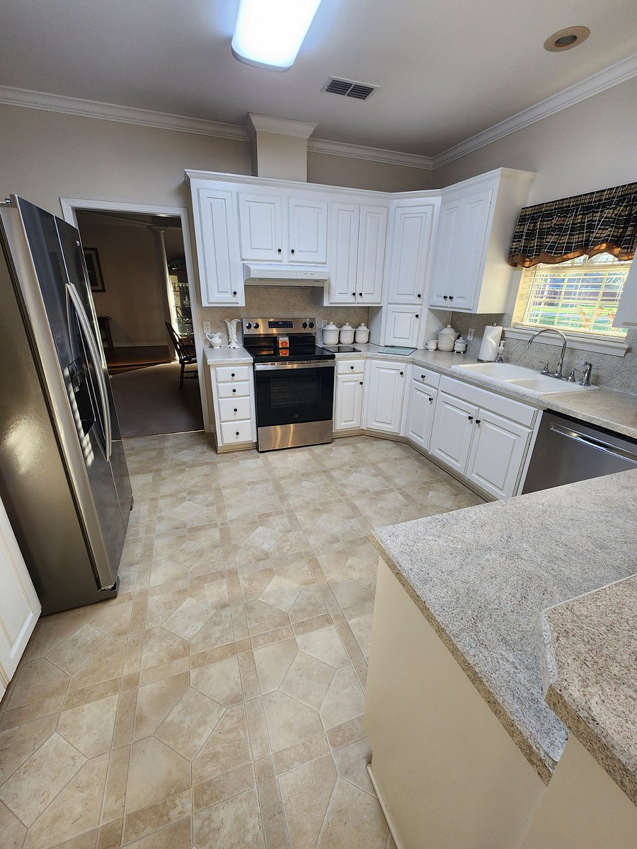 Furnished Finder property 630852_1 photo 4