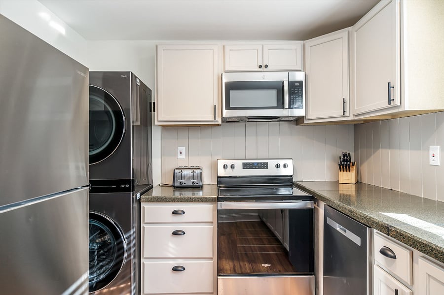 Furnished Finder property 630909_1 photo 7