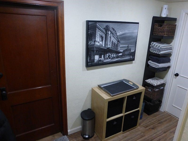Shared entry hallway to separate apartments