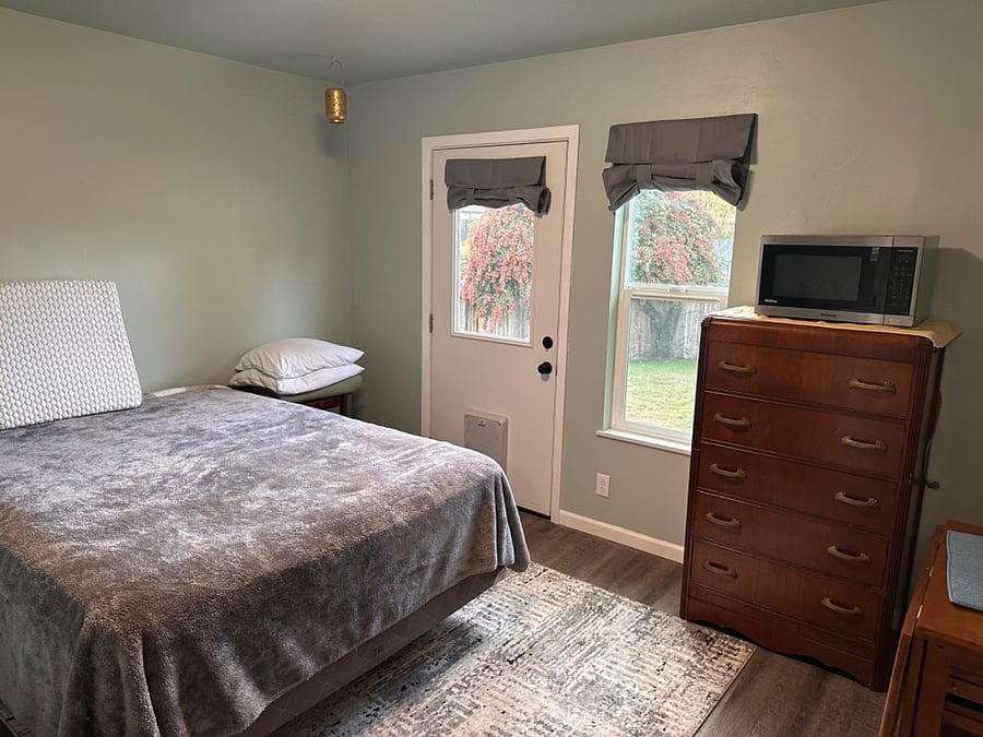 Furnished Finder property 630995_1 photo 3