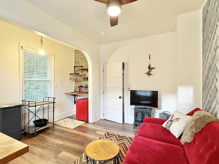 Furnished Finder property 631001_1 photo 5