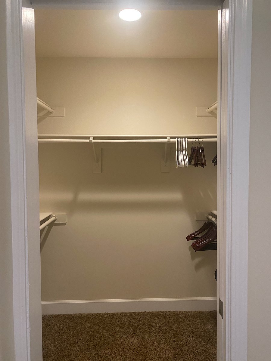 Walk in closet