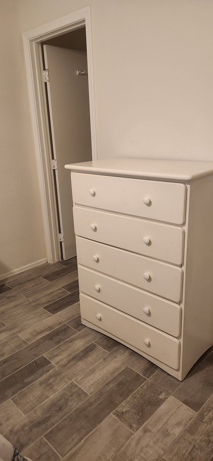 dresser