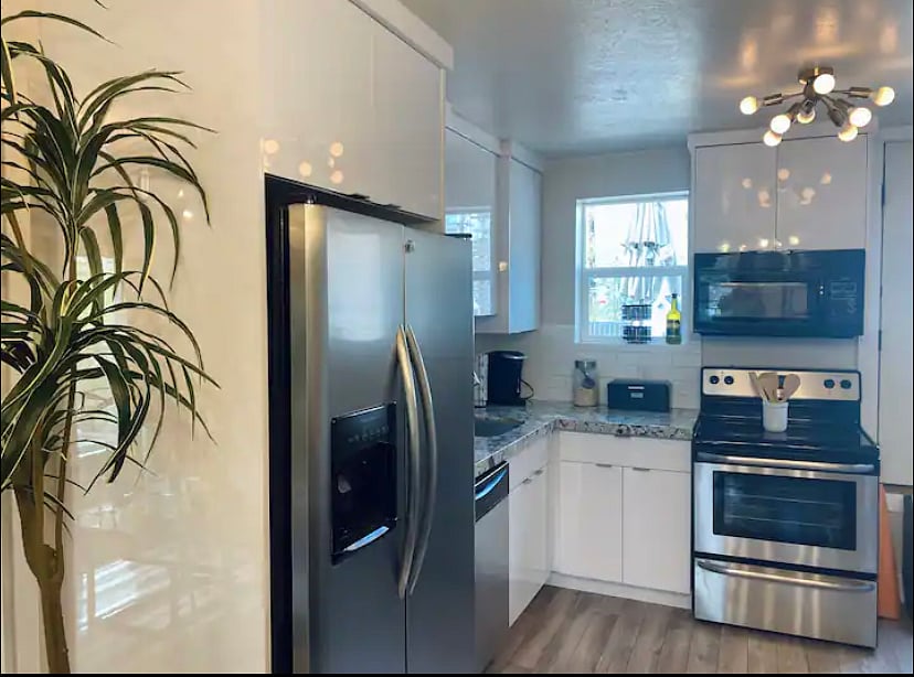 Granite countertops, soft close cabinets