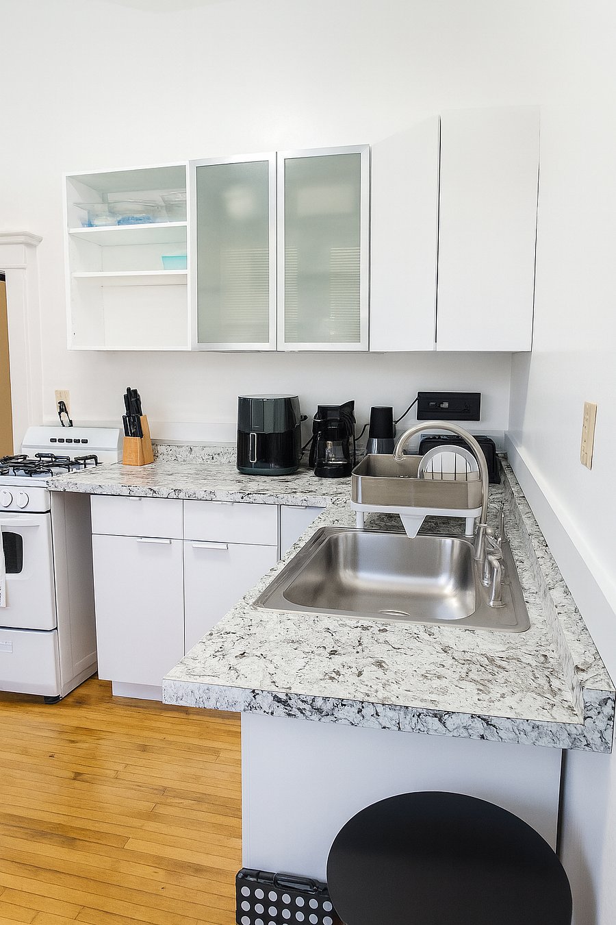 Furnished Finder property 631309_2 photo 4