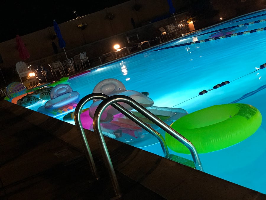One of the very few condo complexes in Boston/Brookline with a pool. A very rare find. 