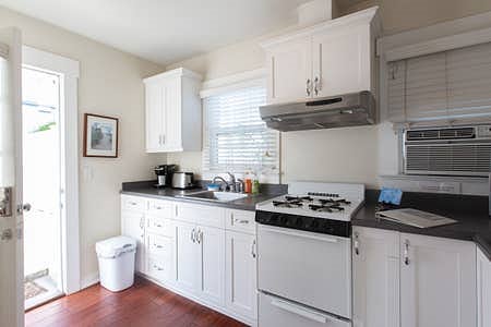 Furnished Finder property 631356_1 photo 9