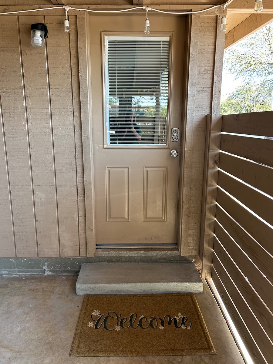 Furnished Finder property 631401_1 photo 17