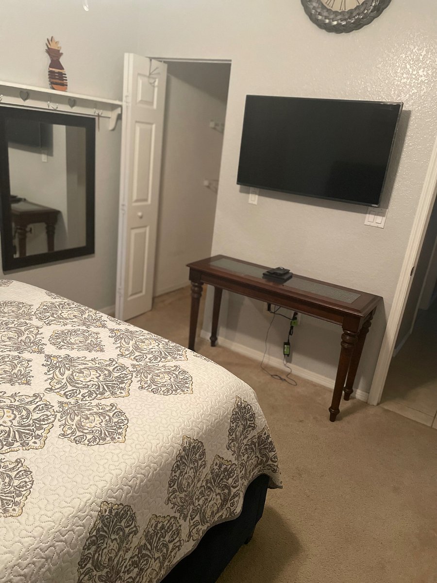 Furnished Finder property 631580_1 photo 2