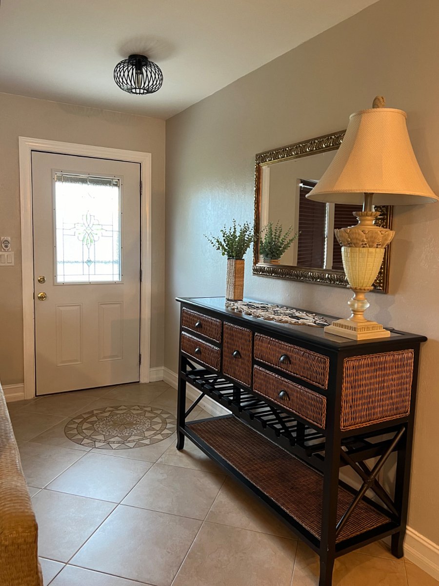 Furnished Finder property 631674_1 photo 3