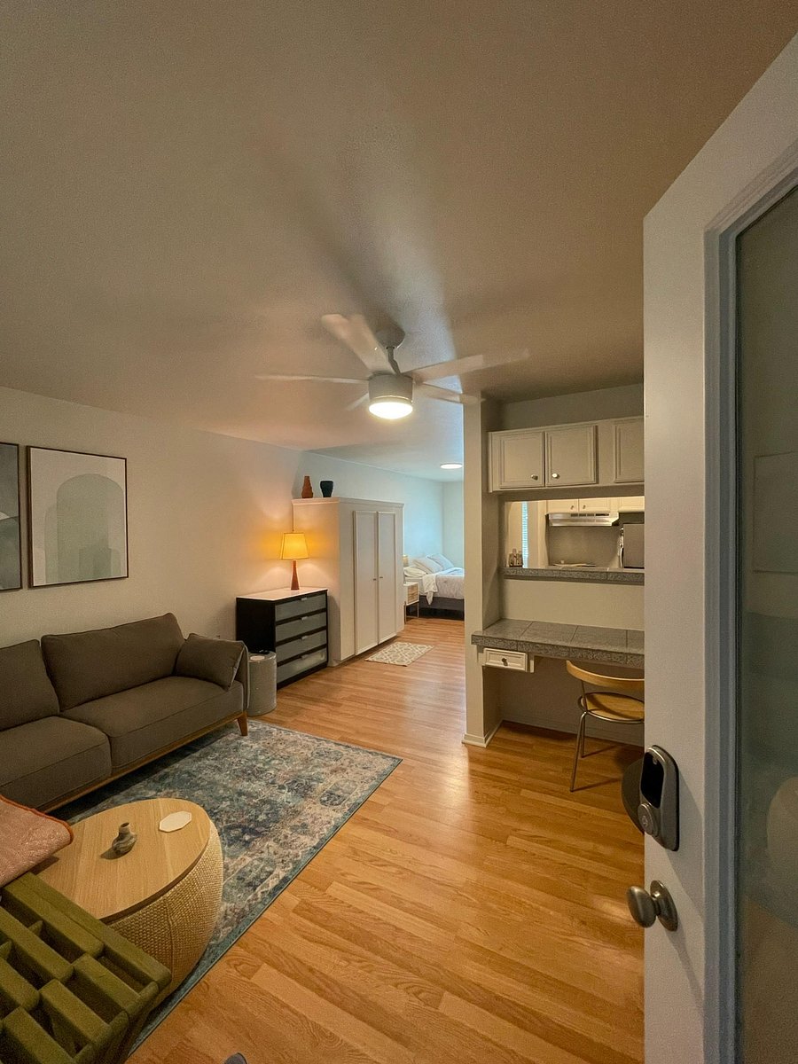 Furnished Finder property 631797_1 photo 3