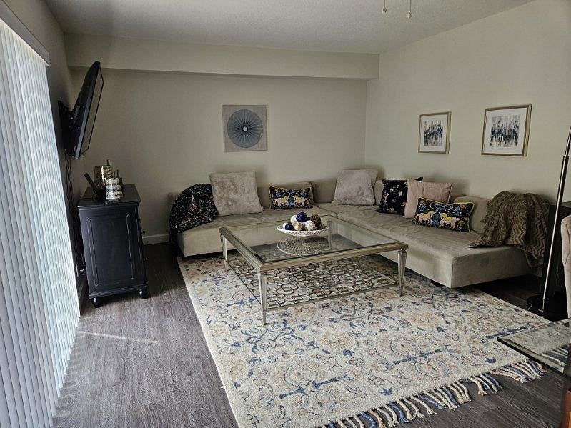 Furnished Finder property 631823_1 photo 3