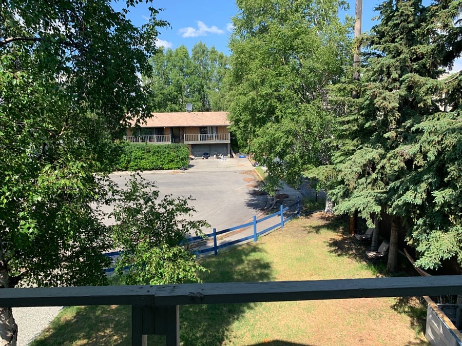 Beautiful Cul-de-sac views