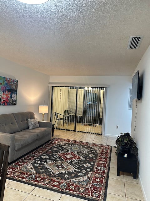 Furnished Finder property 631862_1 photo 5