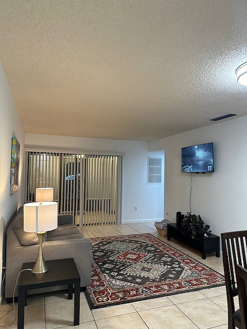 Furnished Finder property 631862_1 photo 7