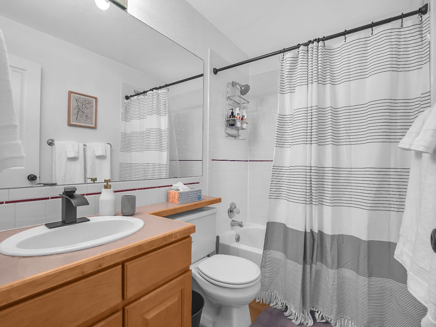 Second upstairs full bathroom.