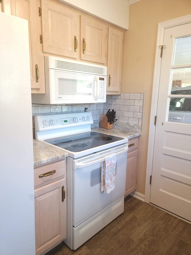 Furnished Finder property 631934_1 photo 8