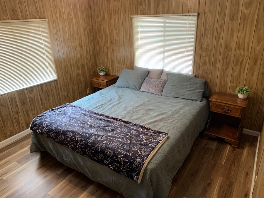 King size adjustable bed