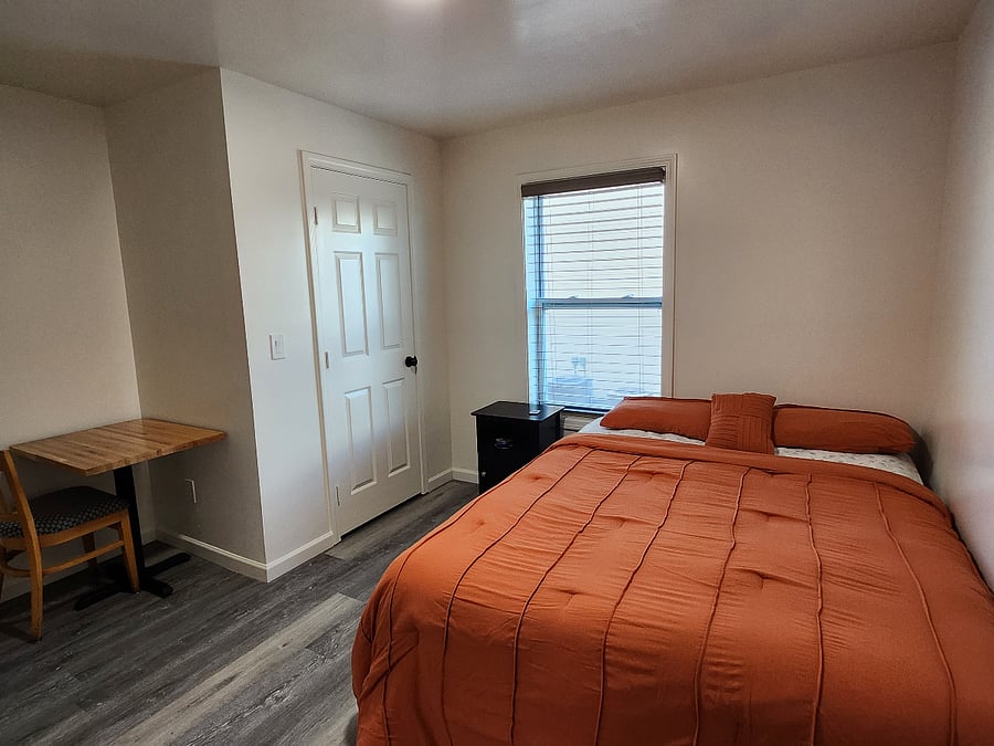Furnished Finder property 632107_2 photo 3