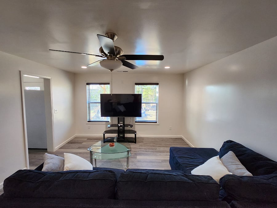 Furnished Finder property 632107_2 photo 9