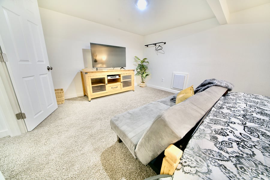 Furnished Finder property 632120_1 photo 13