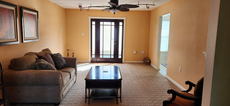 Formal living room/den or work space.