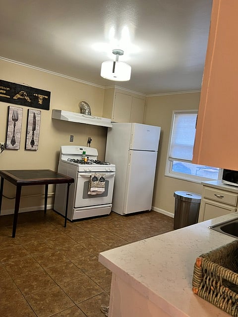 Furnished Finder property 632326_1 photo 11