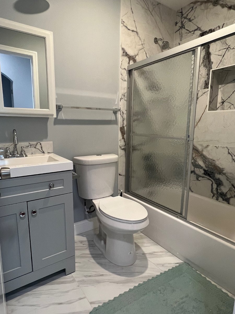 2nd bathroom