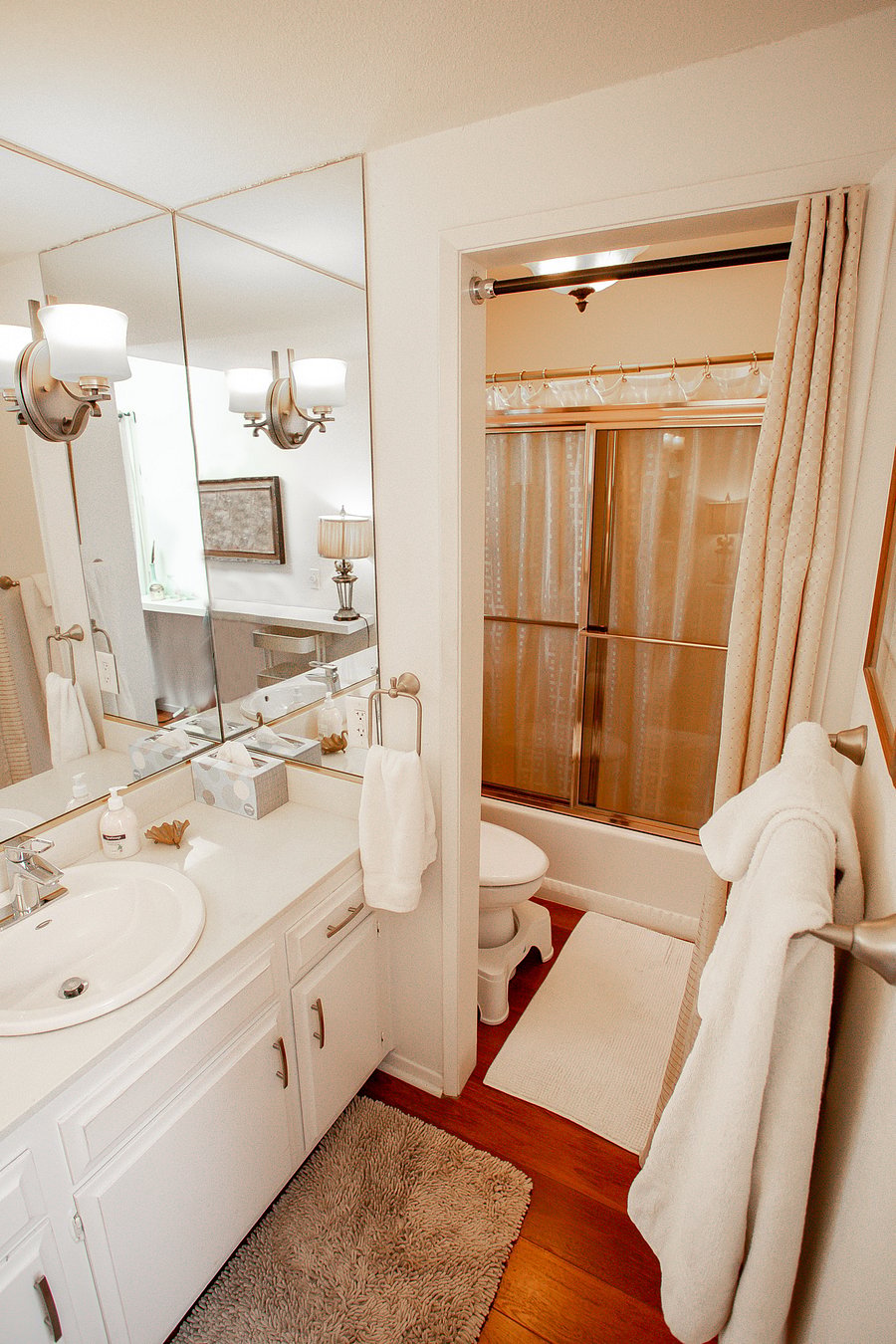 Tub and shower in primary bathroom