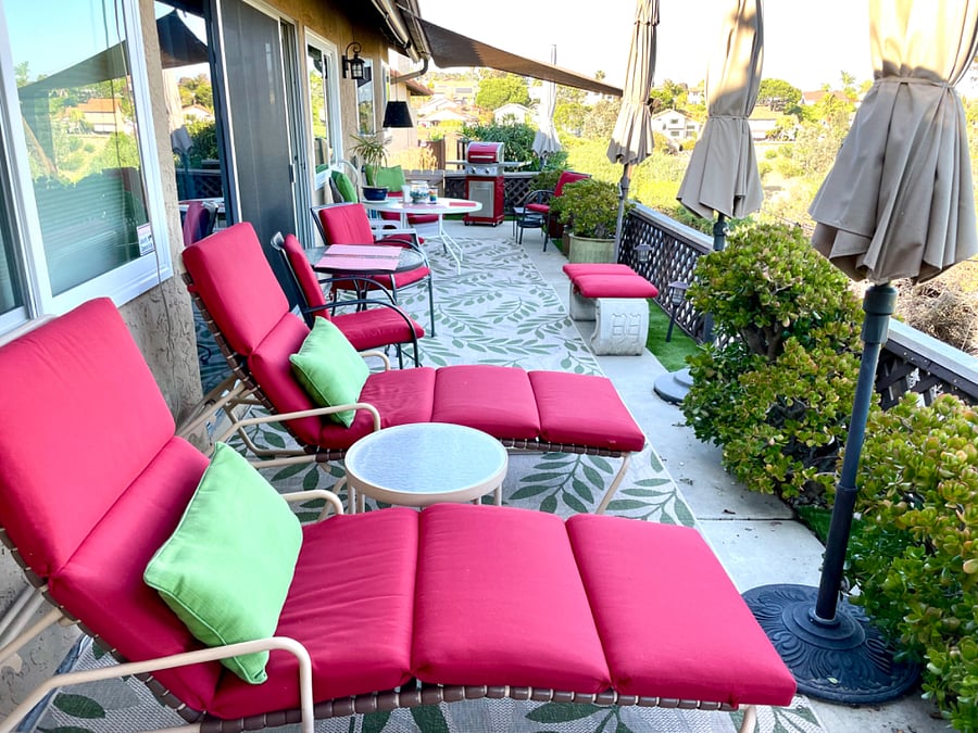 Dining table for alfresco dining